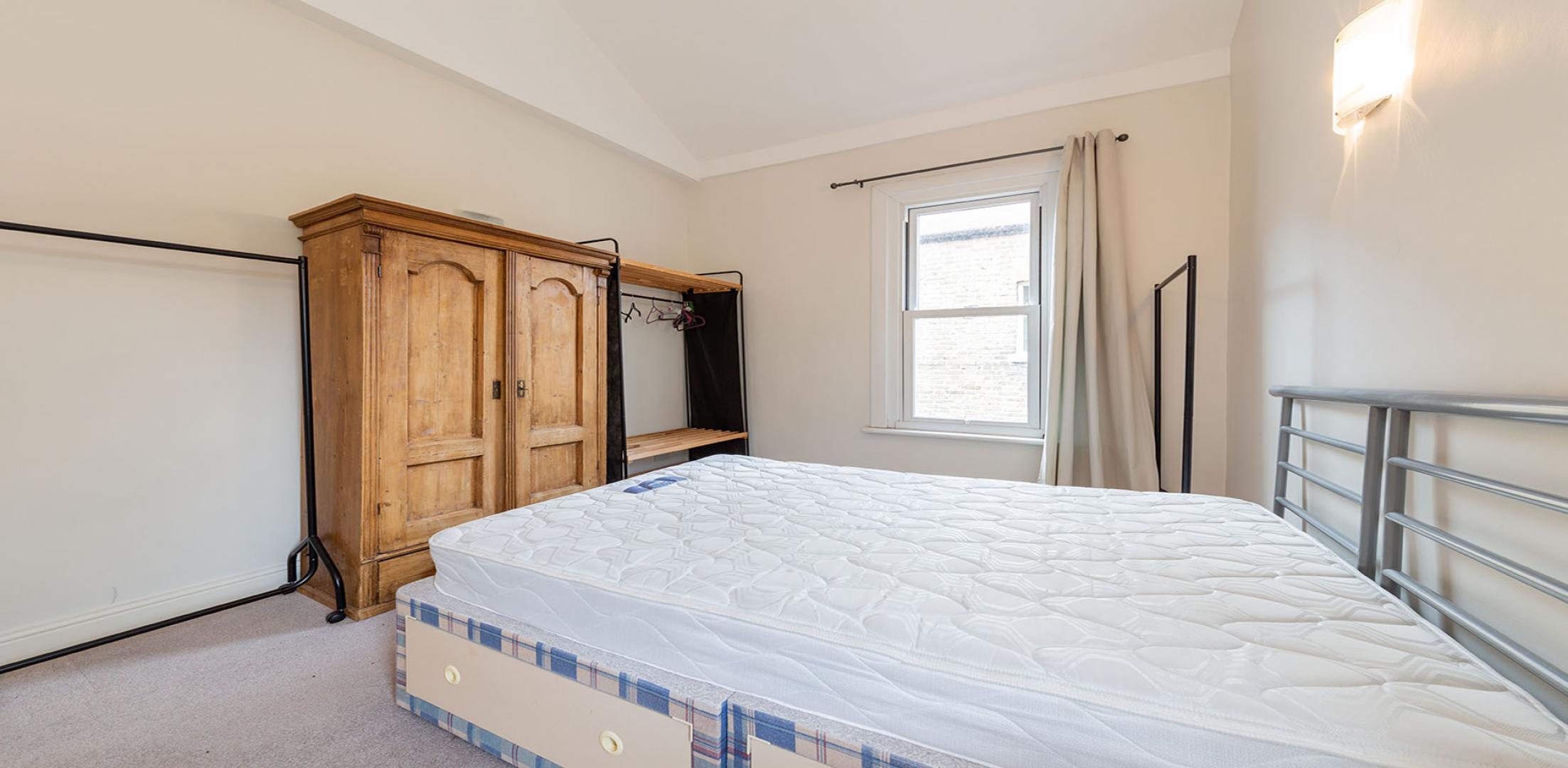 			1 Bedroom, 1 bath, 1 reception Flat			 Russell Road, HENDON NW9